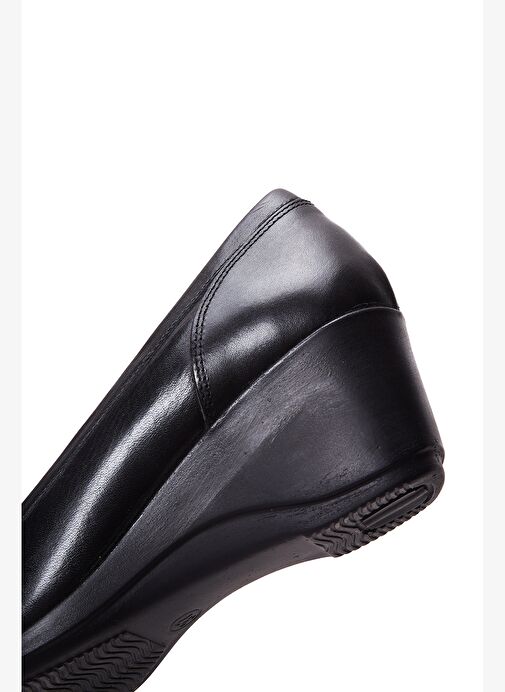 Kadın Siyah Deri Dolgu Topuklu Ayakkabı 25AFD412118 - Görsel 8