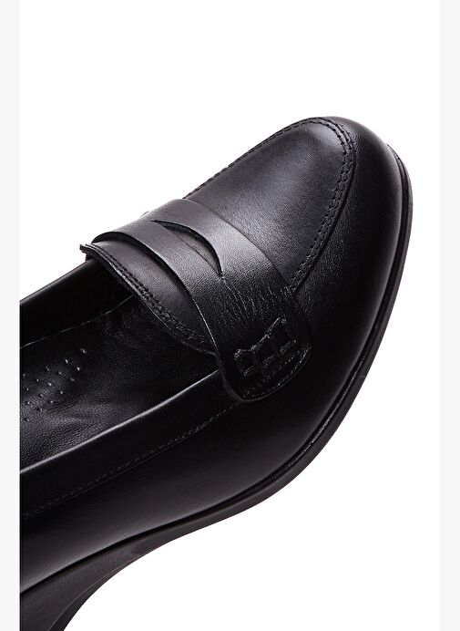 Kadın Siyah Deri Dolgu Topuklu Ayakkabı 25AFD412118 - Görsel 9