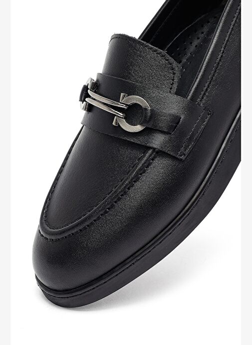 Kadın Siyah Tokalı Deri Loafer 25AFD204318 - Görsel 9