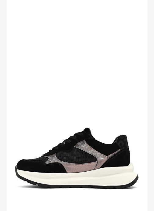 Kadın Siyah Bağcıklı Kalın Tabanlı Deri Sneaker 25AFD221014 - Görsel 3