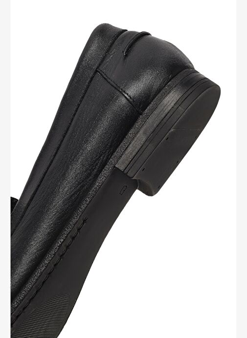 Kadın Siyah Tokalı Deri Loafer 25AFD380318 - Görsel 9