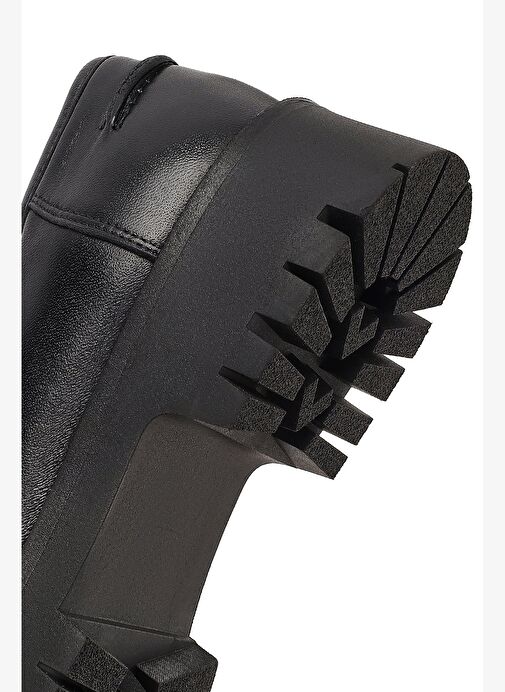 Kadın Siyah Kalın Tabanlı Tokalı Deri Maskülen Loafer 25AFD412418 - Görsel 9