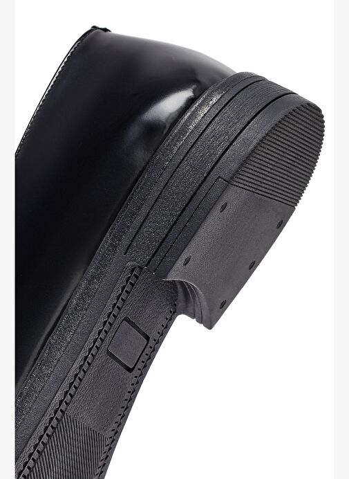 Kadın Siyah Tokalı Deri Maskülen Loafer 25AFD130426 - Görsel 9