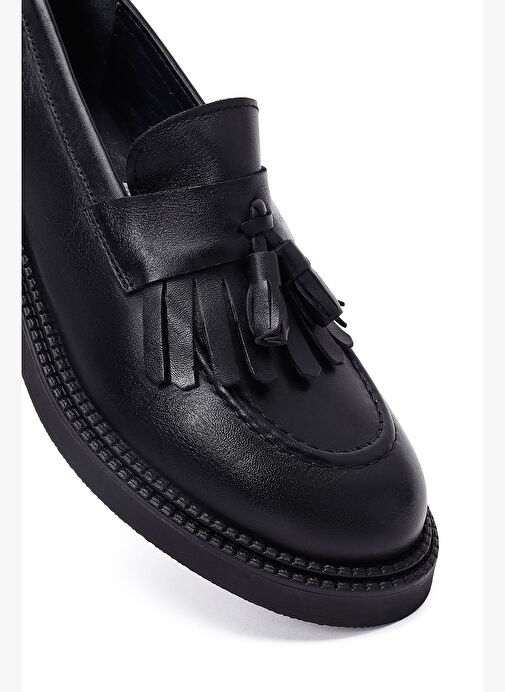 Kadın Siyah Püsküllü Deri Maskülen Loafer 25AFD512318 - Görsel 9