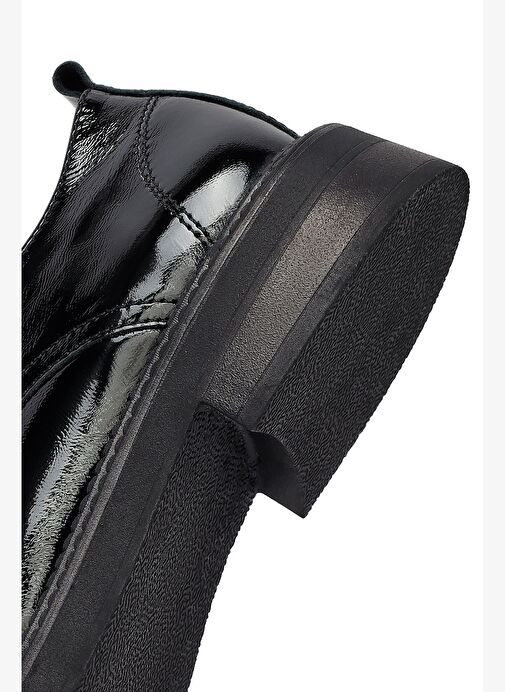 Kadın Siyah Bağcıklı Rugan Deri Maskülen Ayakkabı 25AFD512416 - Görsel 9