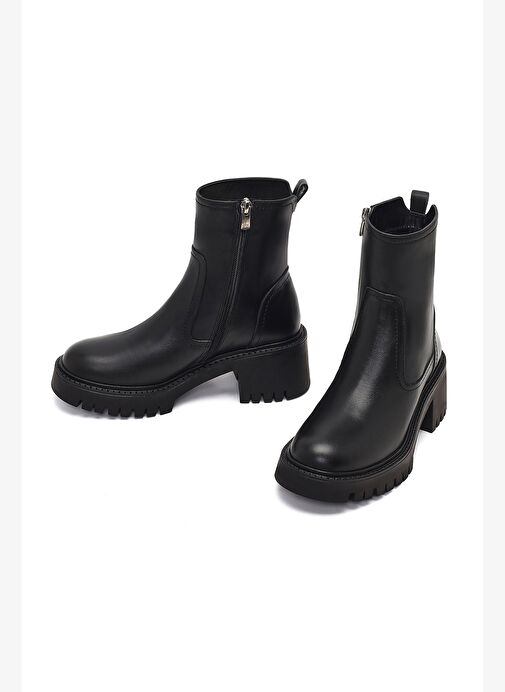 Kadın Siyah Fermuarlı Kalın Tabanlı Deri Bot 25WFD230318 - Görsel 4