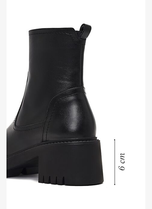 Kadın Siyah Fermuarlı Kalın Tabanlı Deri Bot 25WFD230318 - Görsel 3