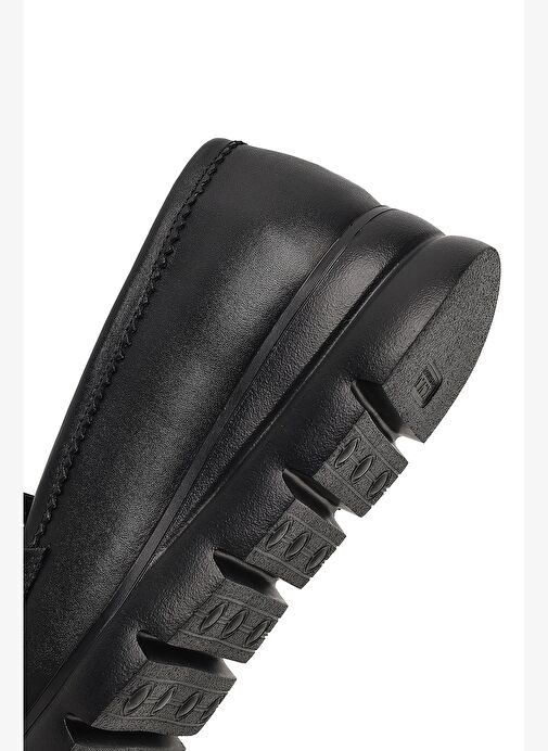 Kadın Siyah Dolgu Topuklu Deri Comfort Loafer 25AFD154118 - Görsel 9
