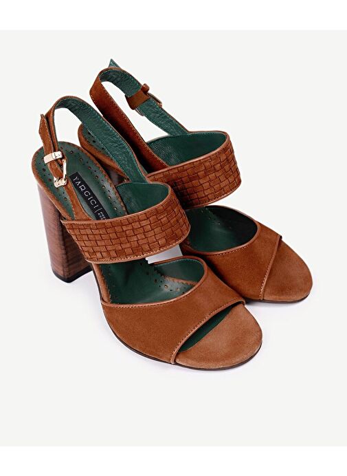 KÖSELE KAPLAMA YUMUŞAK DERİ TOPUKLU AYAKKABI - Görsel 5