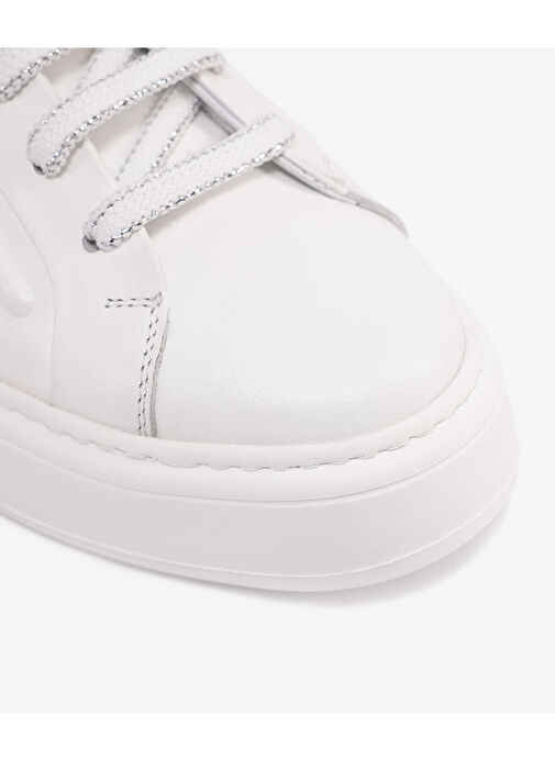 KABARTMA DETAYLI DERİ SNEAKERS - Görsel 4