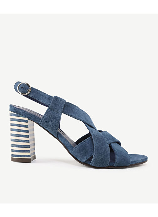 ÇAPRAZ BANTLI DERİ TOPUKLU SANDALET - Görsel 3