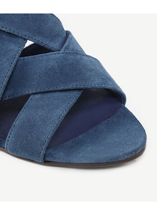 ÇAPRAZ BANTLI DERİ TOPUKLU SANDALET - Görsel 4