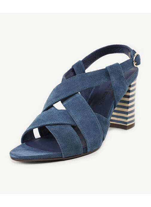 ÇAPRAZ BANTLI DERİ TOPUKLU SANDALET - Görsel 8