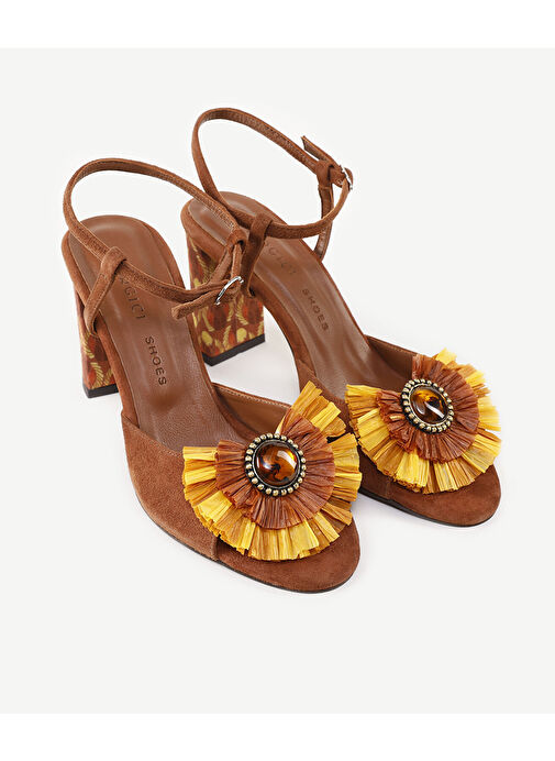 RAFYA AKSESUAR DETAYLI TOPUKLU SANDALET - Görsel 5