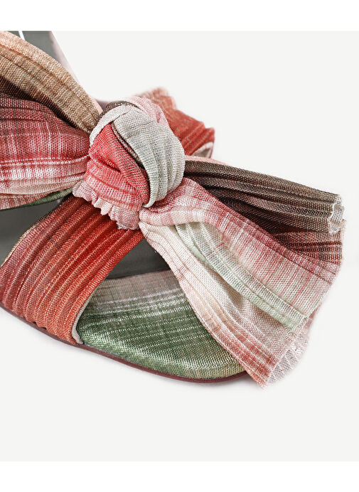 PİLİSE KUMAŞLI TOPUKLU SANDALET - Görsel 3
