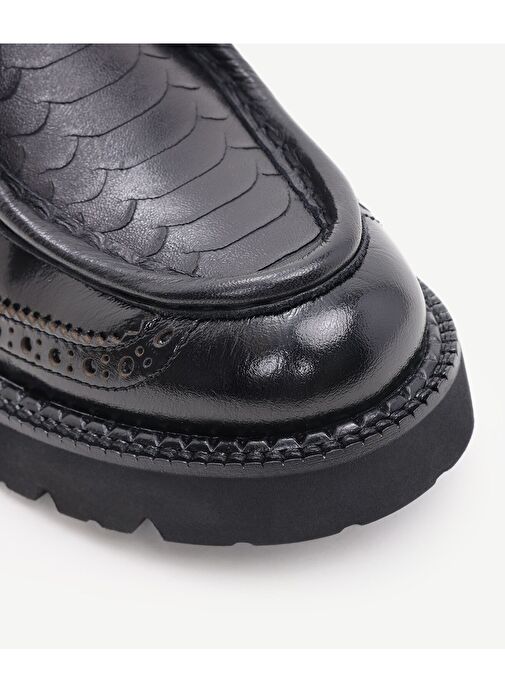 Yargıcı Siyah Kadın Deri Klasik Ayakkabı 24KKAY4012X - Görsel 3