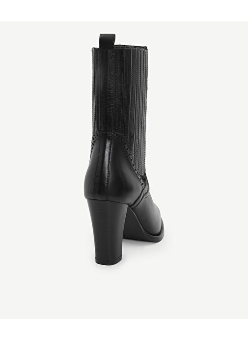 LASTİK DETAYLI YUMUŞAK DERİ TOPUKLU BOT - Görsel 4