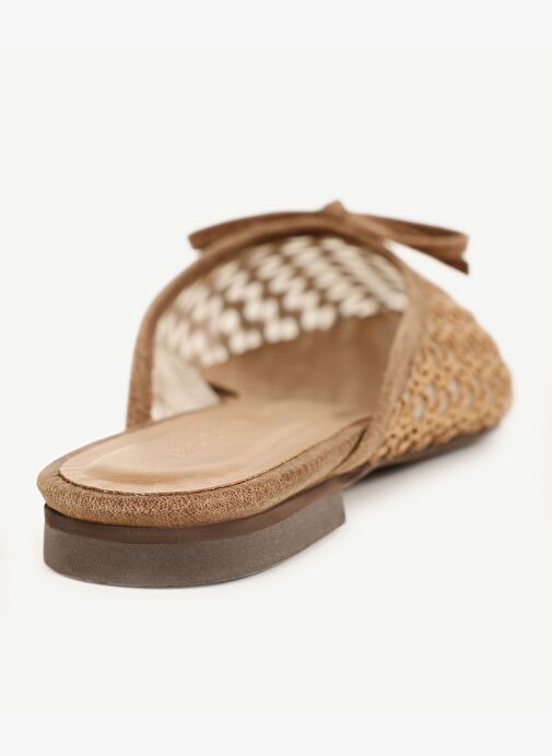Fiyonk Detaylı Önü Kapalı Terlik - Görsel 4