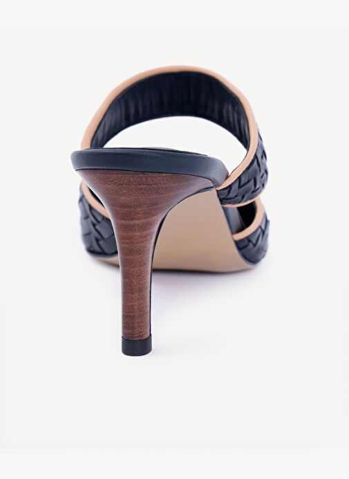Örgü Detaylı Deri Topuklu Terlik - Görsel 4