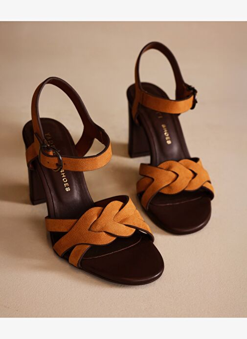 Örgü Detaylı Deri Topuklu Ayakkabı - Görsel 3