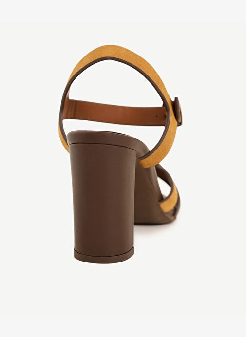 Örgü Detaylı Deri Topuklu Ayakkabı - Görsel 4