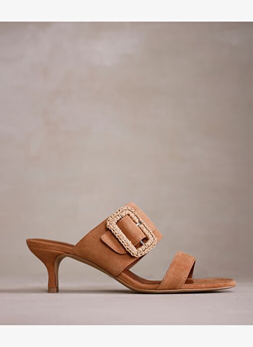 Toka Detaylı Deri Topuklu Terlik - Görsel 3