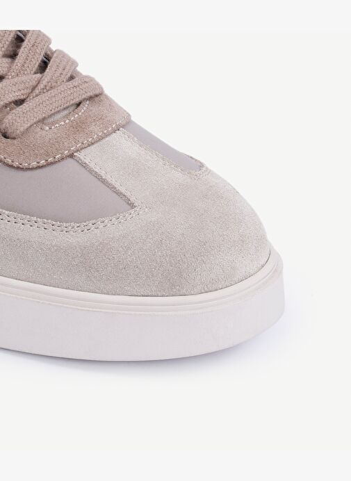 Havuz Tabanlı Spor Ayakkabı - Görsel 3