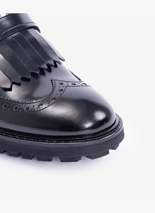 Zımbalı Ve Püsküllü Deri Düz Ayakkabı - Görsel 4