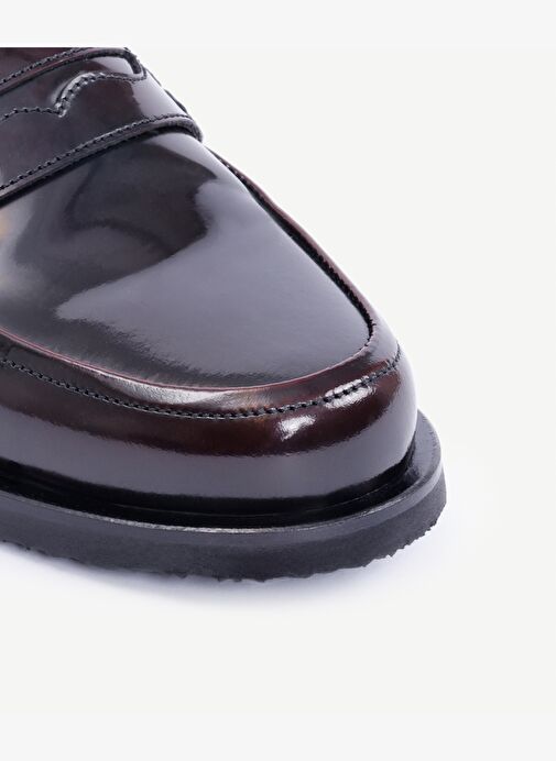 Düz Renk Saraç Detaylı Deri Loafer - Görsel 3