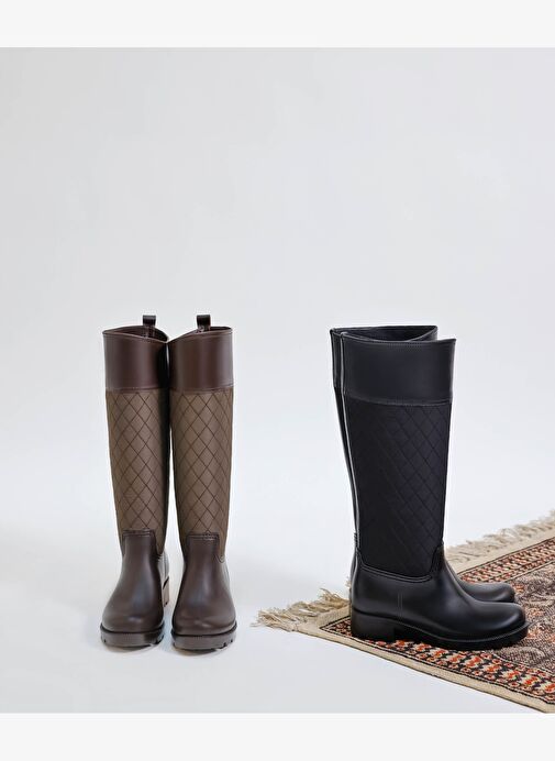 Kapitone Detaylı Yağmur Çizmesi - Görsel 6
