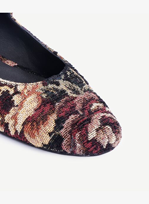 Çiçek Kumaşlı Atkılı Babet - Görsel 3