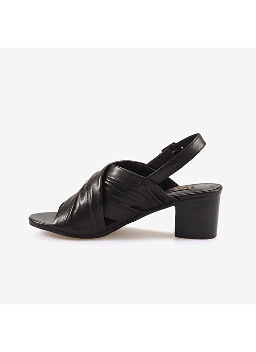 Kemal Tanca Hakiki Deri Eva Taban Topuklu Kadın Sandalet 9012 - Görsel 3