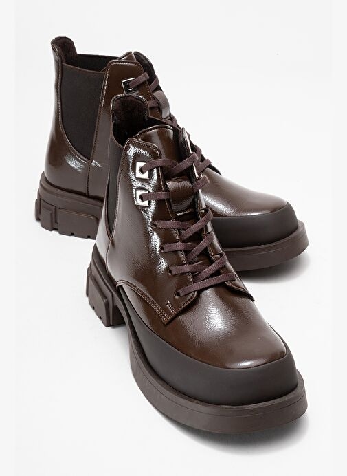 CHALLO Kahverengi Rugan Bağcıklı Lastikli Kadın Postal Bot - Görsel 2