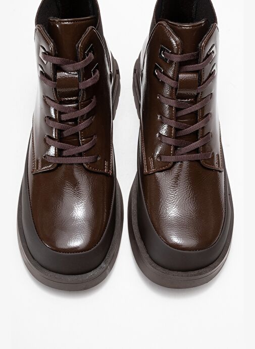 CHALLO Kahverengi Rugan Bağcıklı Lastikli Kadın Postal Bot - Görsel 3