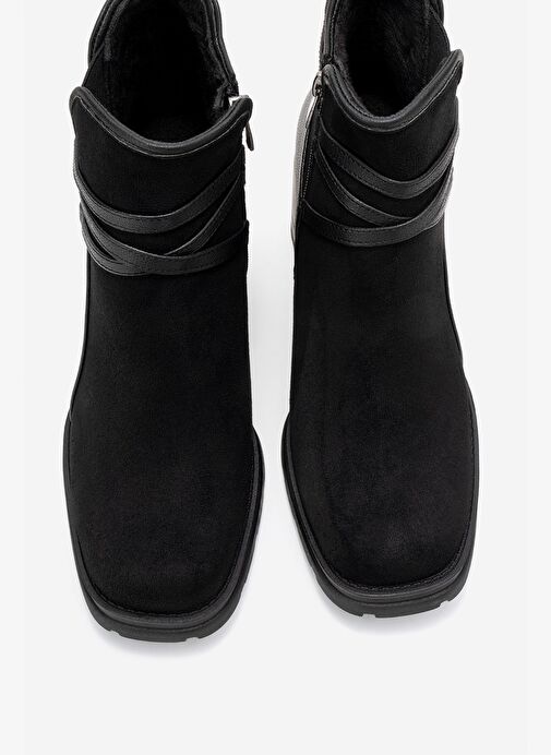 WERN Siyah Süet Kemerli Toka Detaylı Kadın Kalın Topuklu Bot - Görsel 3