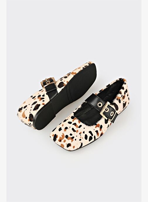 Bej Hayvan Desenli Deri Kadın Günlük Ayakkabı - Görsel 4