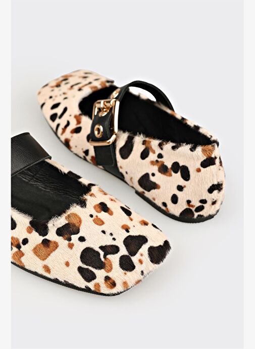 Bej Hayvan Desenli Deri Kadın Günlük Ayakkabı - Görsel 6