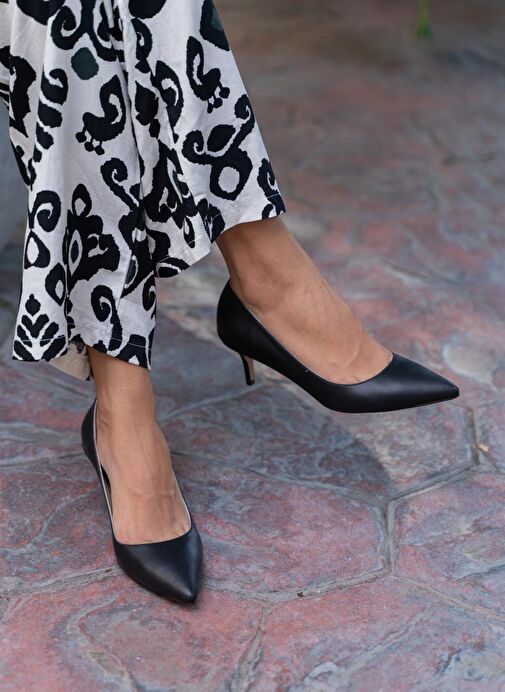 Ece'nin Butiği Ece'nin Butiği Nell Siyah Deri Stiletto Topuklu Ayakkabı | Boyner Siyah - 2. görsel