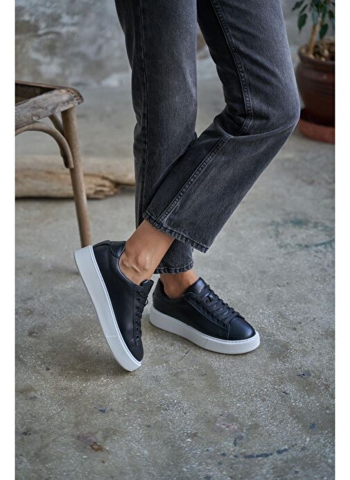 Ece'nin Butiği Siyah Kadın Deri Sneaker Hole-447 - Görsel 2