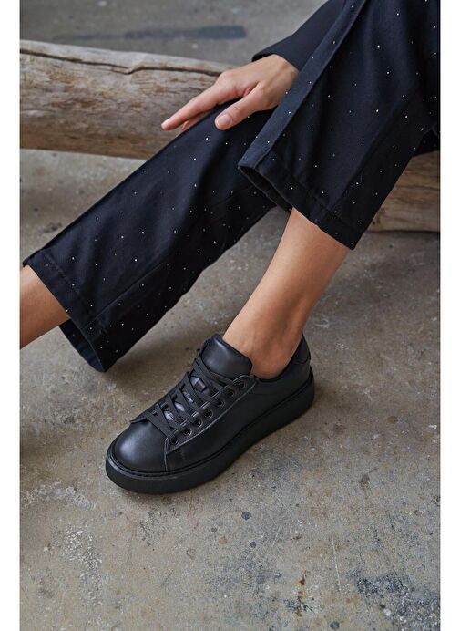 Ece'nin Butiği Siyah Kadın Deri Sneaker Hole-839 - Görsel 2