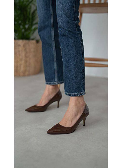 Brant Kahve Rugan Hakiki Deri Topuklu Ayakkabı - Görsel 2