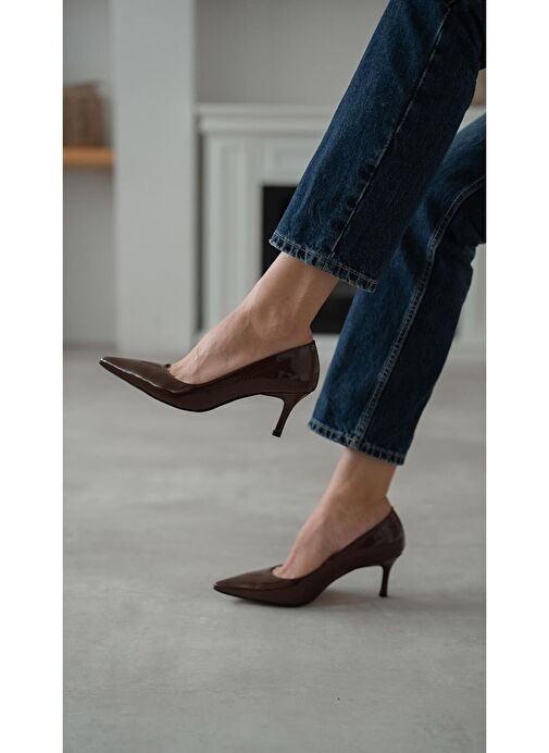 Brant Kahve Rugan Hakiki Deri Topuklu Ayakkabı - Görsel 3