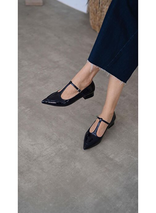 Valdis Lacivert Rugan Hakiki Deri Topuklu Ayakkabı - Görsel 6