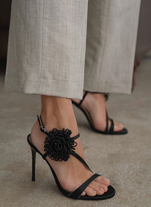Watson Siyah Saten Topuklu Ayakkabı - Görsel 4