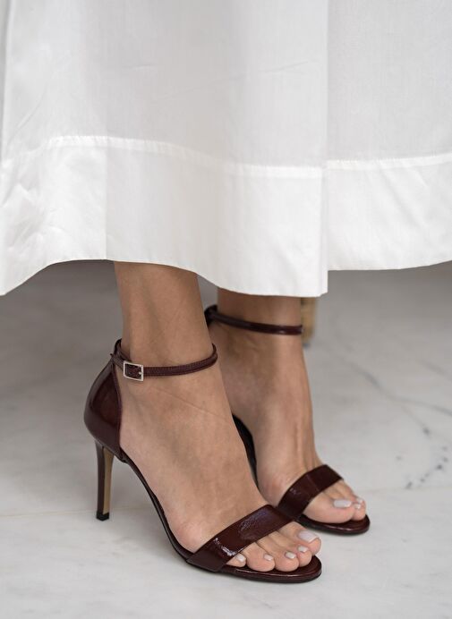 Yolette Bordo Rugan Hakiki Deri Topuklu Ayakkabı - Görsel 2