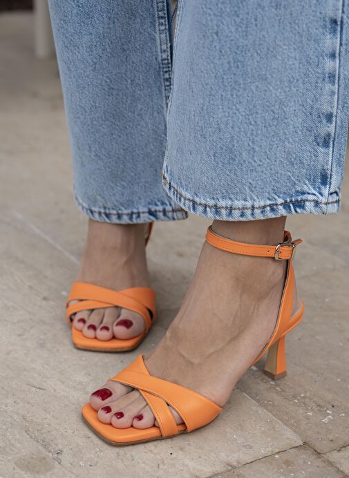 Gita Turuncu Topuklu Ayakkabı - Görsel 2