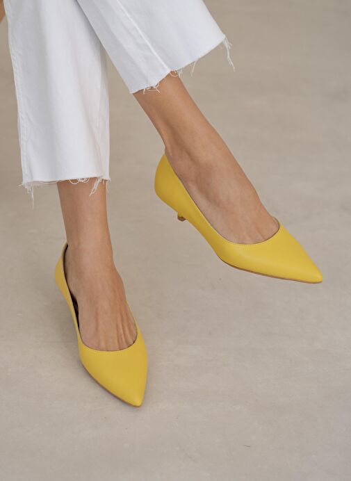 Aroya Sarı Hakiki Deri Topuklu Ayakkabı - Görsel 3