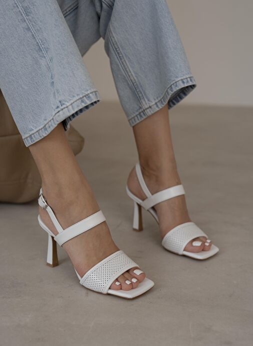 Suarez Beyaz Hakiki Deri Topuklu Ayakkabı - Görsel 2