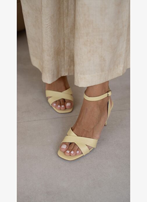 Napa Sarı Hakiki Deri Topuklu Ayakkabı - Görsel 2