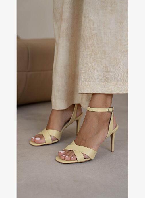 Napa Sarı Hakiki Deri Topuklu Ayakkabı - Görsel 4